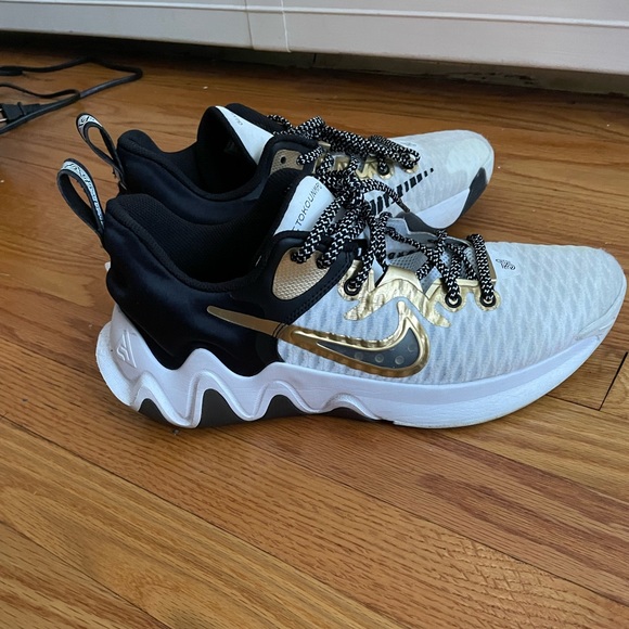 Nike Other - Nike Giannis Immortality  CZ4099-100 Men Size Performance Basketball Shoes
